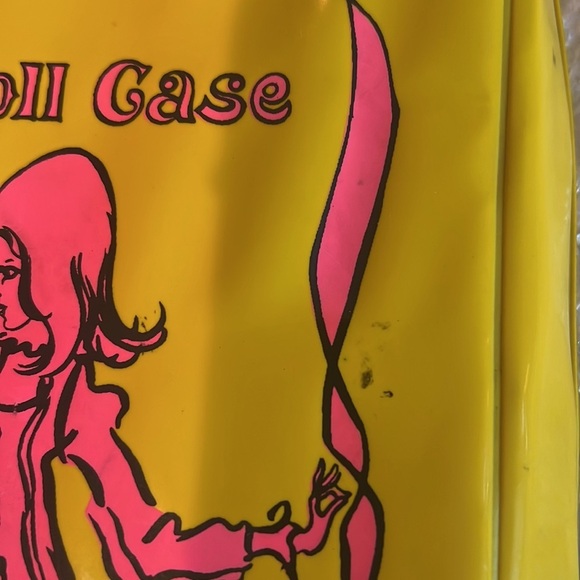Mod era doll case - Picture 8 of 11